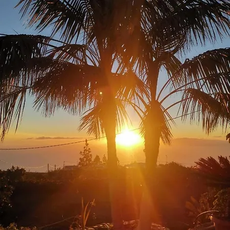 Dolores En Adeje 아데제